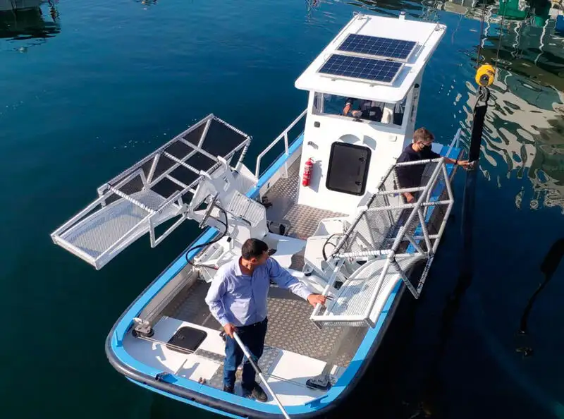 Petrolero de aguas de sentina en venta