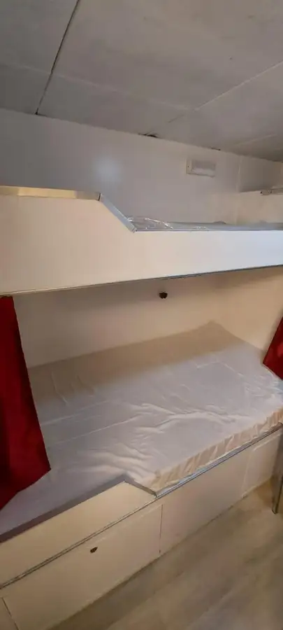 Lancha de tripulación en venta