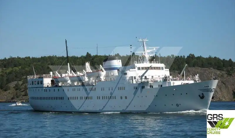 Buque de crucero en venta