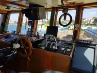 Patrullera en venta