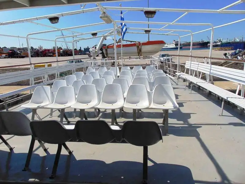Buque de pasajeros en venta