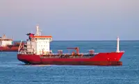 Oil/Chemical tanker en venta