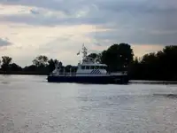 Patrullera en venta