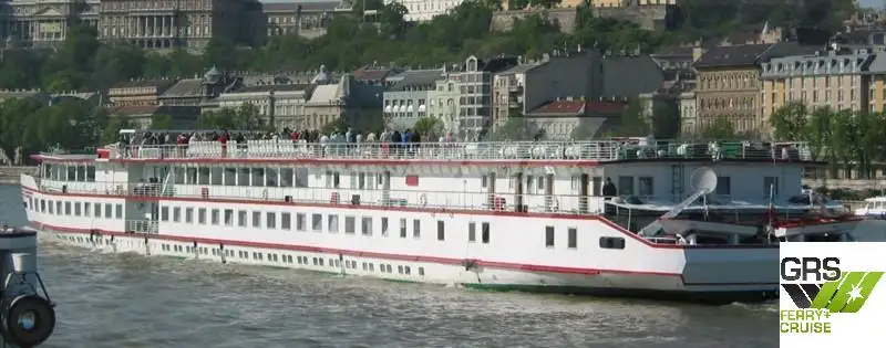 Buque de crucero en venta