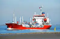 Oil/Chemical tanker en venta