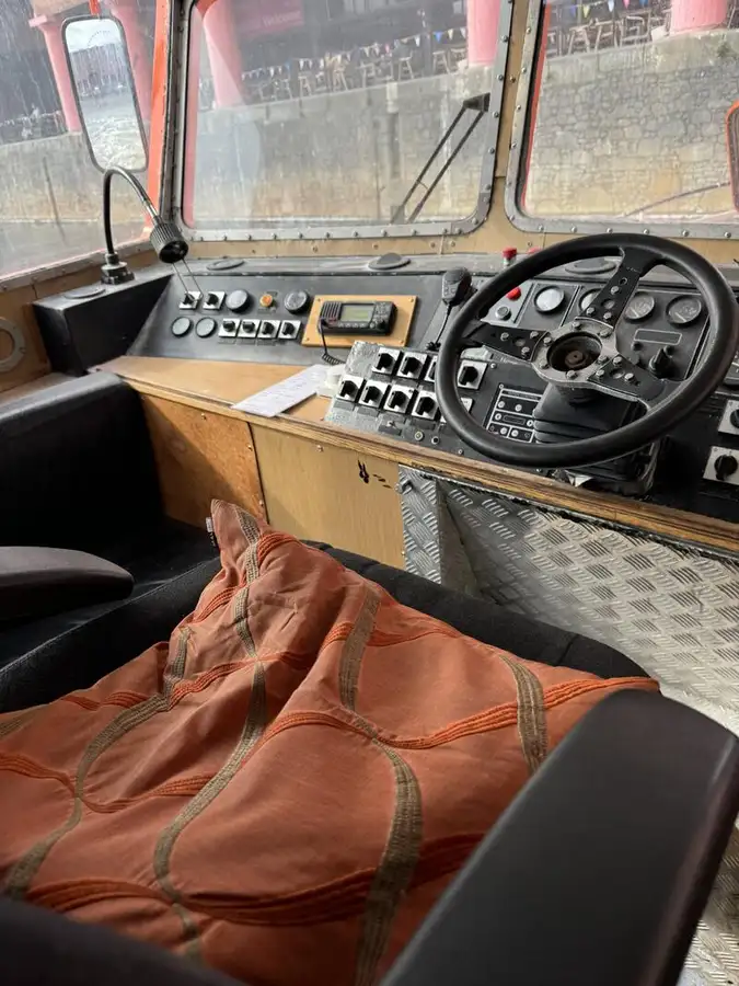 Lancha piloto en venta