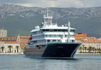 Buque de crucero en venta