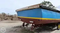 Patrullera en venta