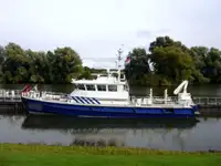 Patrullera en venta