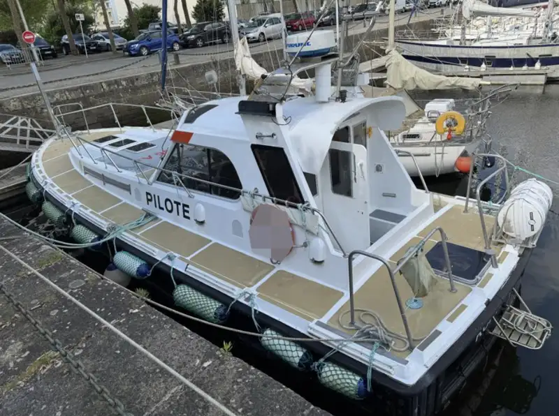 Lancha piloto en venta