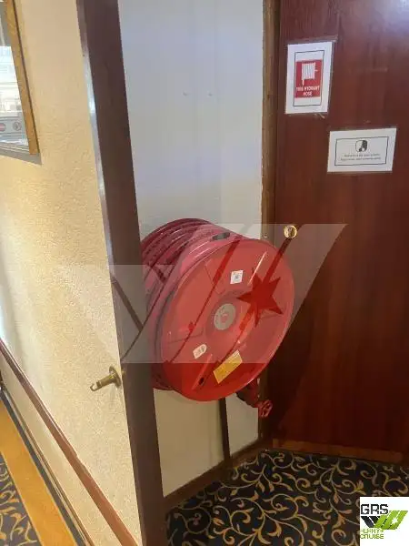 Buque de crucero en venta