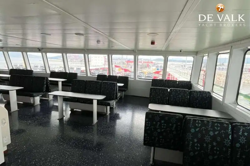 Buque de ferry en venta