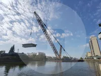 Buque grúa en venta