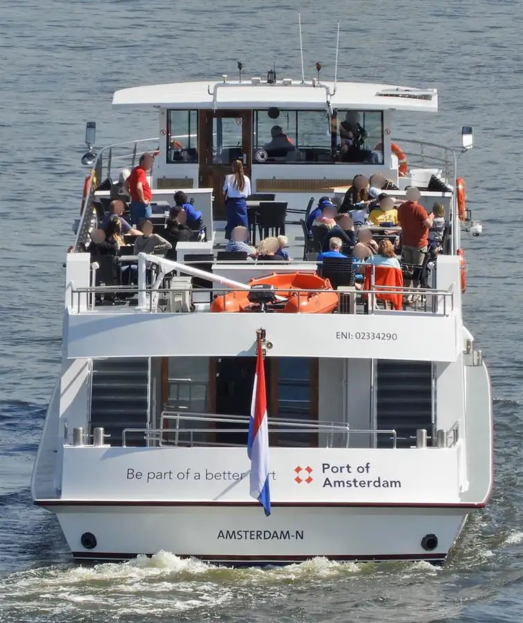Buque de crucero en venta