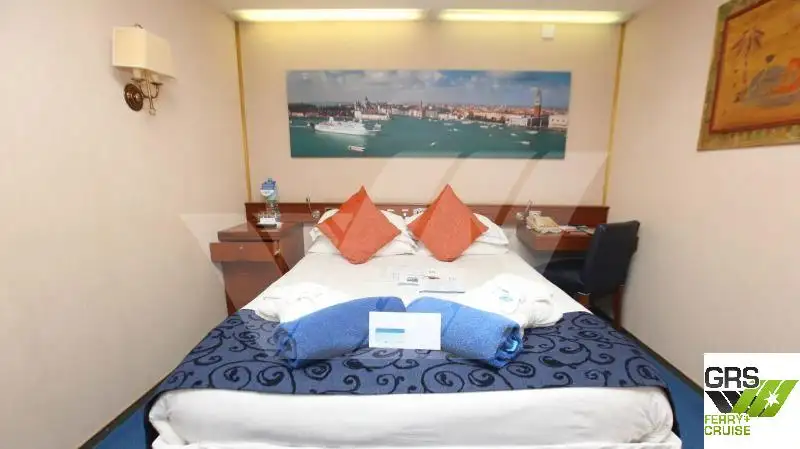 Buque de crucero en venta