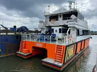 Buque portacontenedores en venta