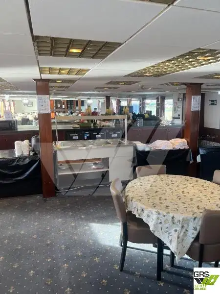 Buque de crucero en venta