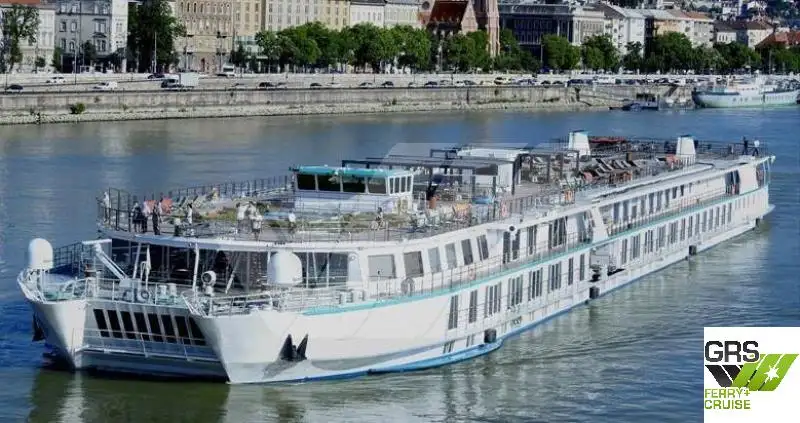 Buque de crucero en venta