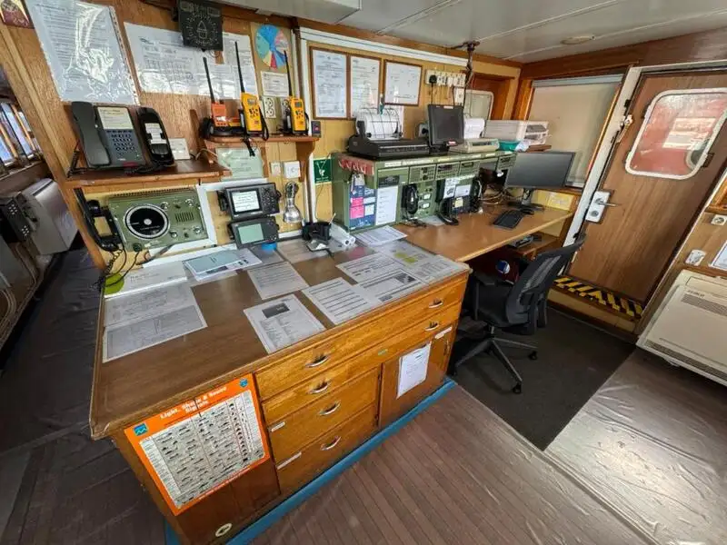 Buque portacontenedores en venta