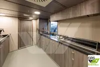 Buque de investigación en venta