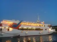 Buque de crucero en venta