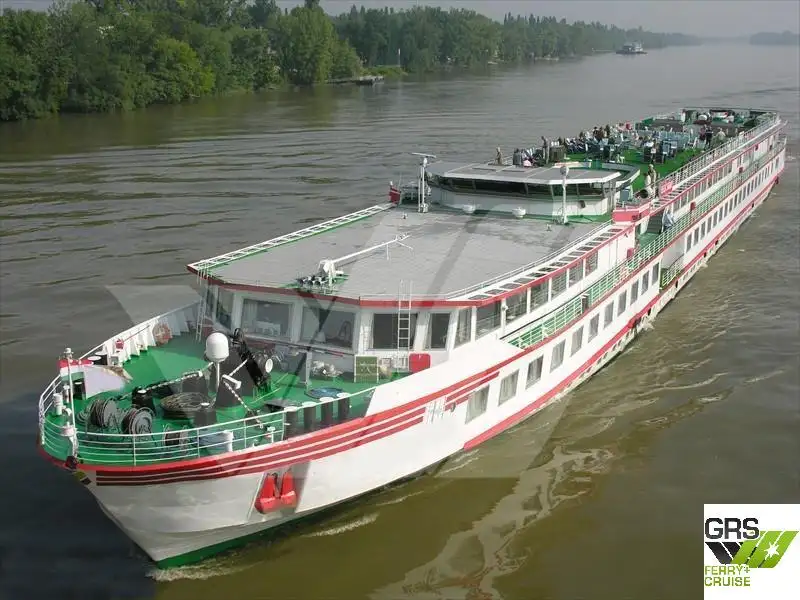 Buque de crucero en venta