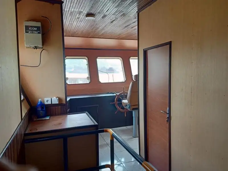 Buque de desembarco, tanque en venta