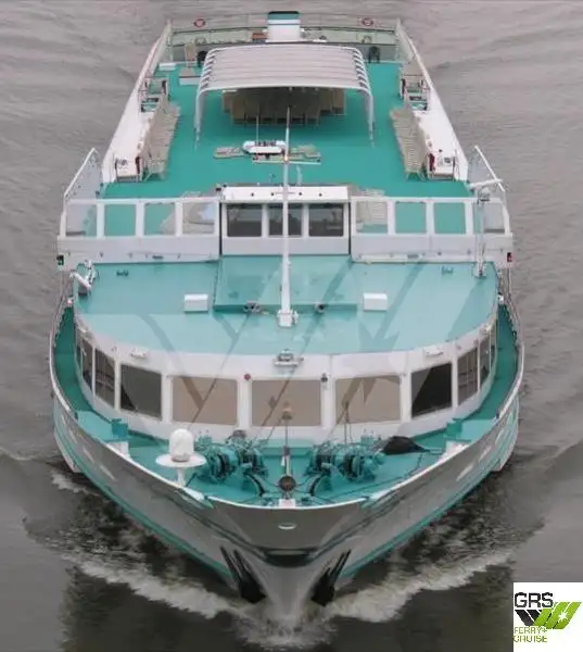 Buque de crucero en venta