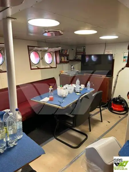 Buque de suministro en venta