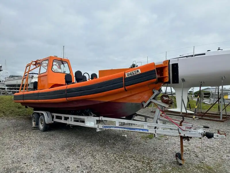 Bote inflable rígido en venta