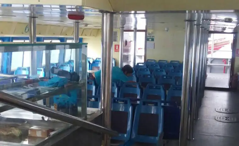 Buque de ferry en venta