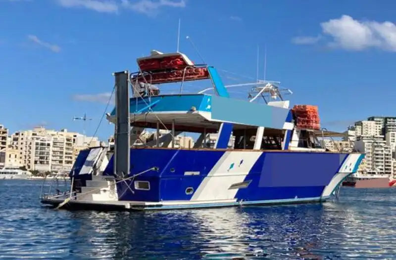 Buque de ferry en venta