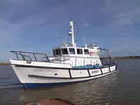 Buque portacontenedores en venta