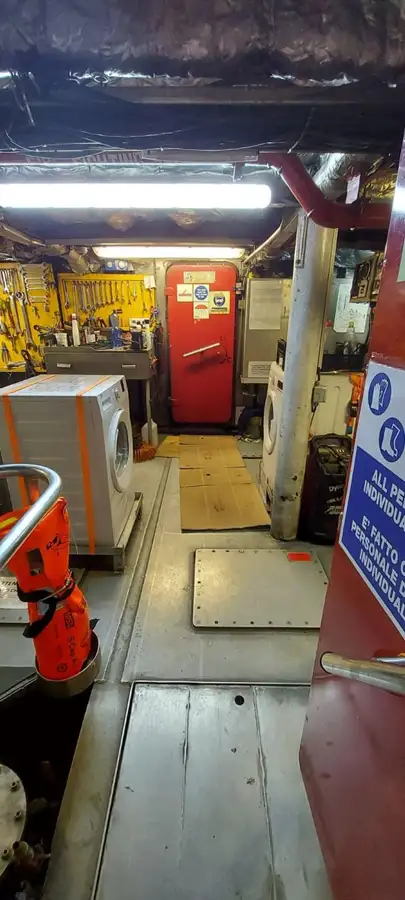 Lancha de tripulación en venta