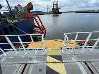 Buque portacontenedores en venta