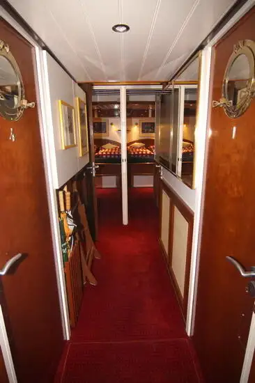 Buque de crucero en venta