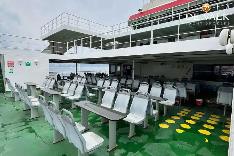 Buque de ferry en venta