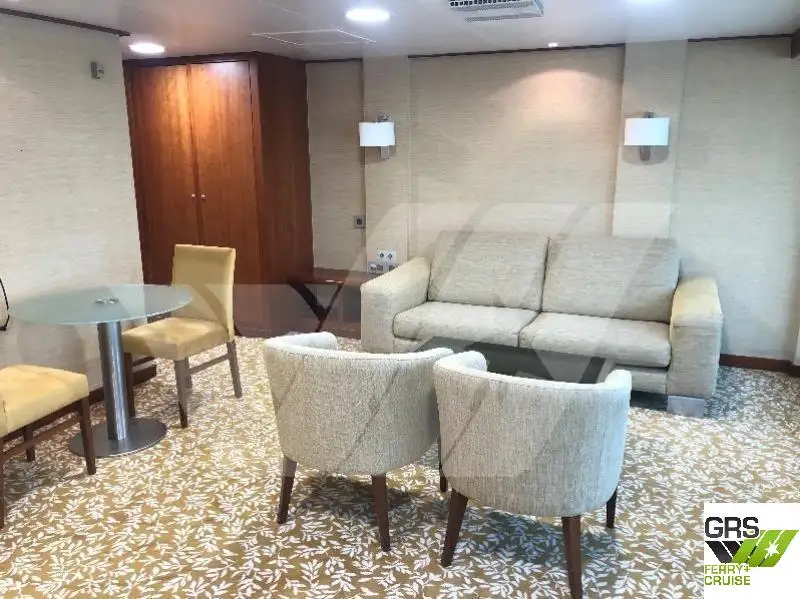 Buque de crucero en venta