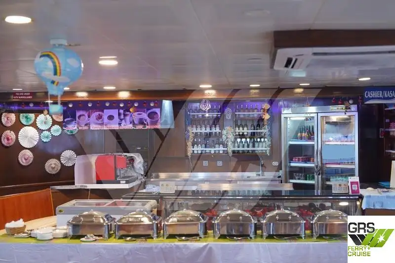 Buque restaurante en venta