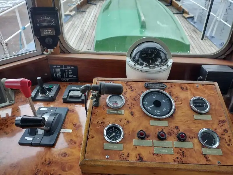 Lancha piloto en venta