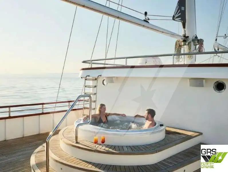 Buque de crucero en venta