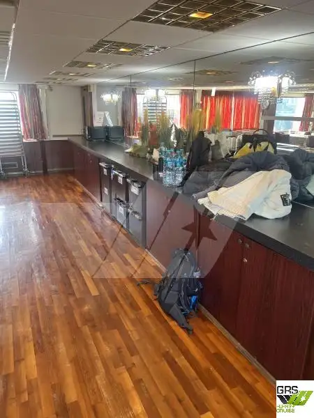Buque de crucero en venta