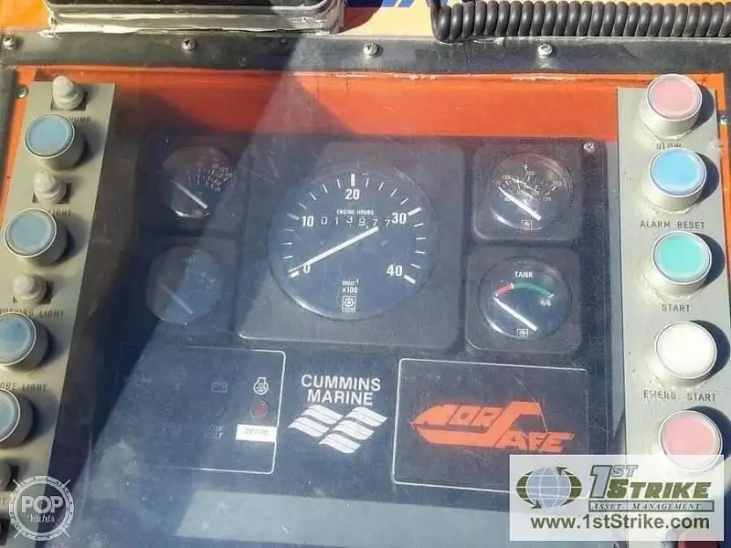 Buque de rescate en venta