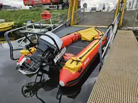 Buque de salvamento en venta