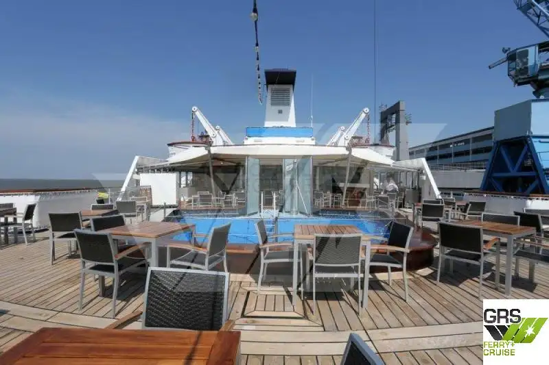 Buque de crucero en venta