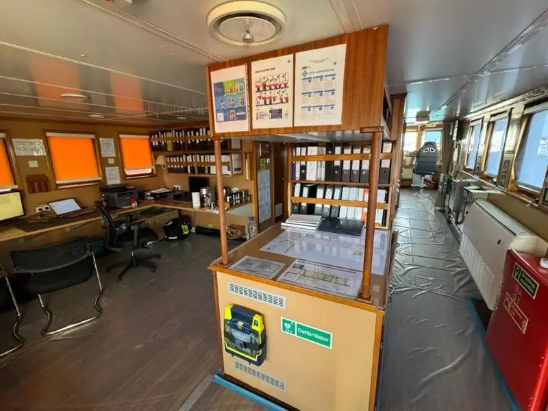 Buque portacontenedores en venta