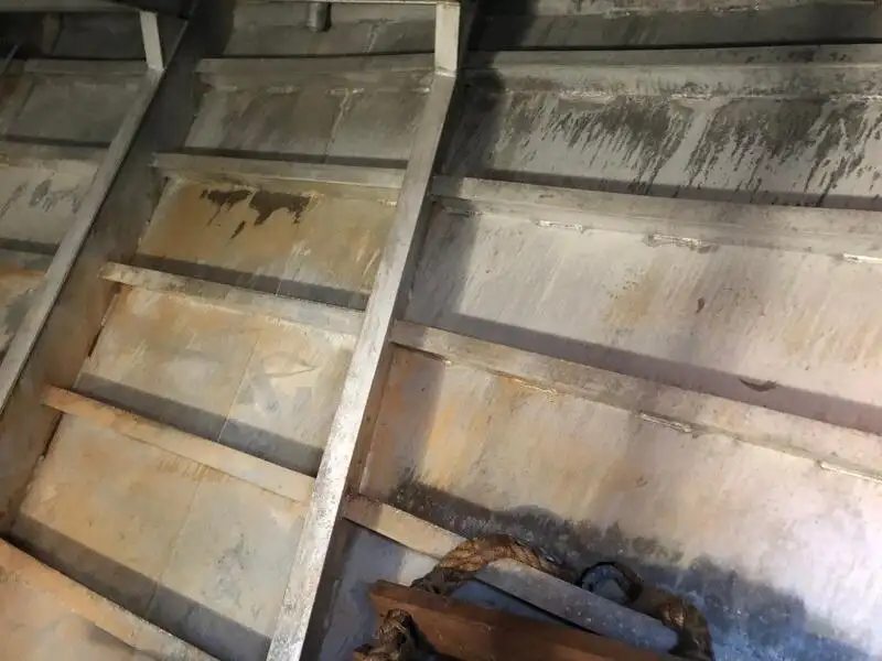 Buque portacontenedores en venta