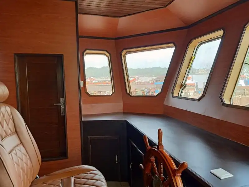 Buque de desembarco, tanque en venta