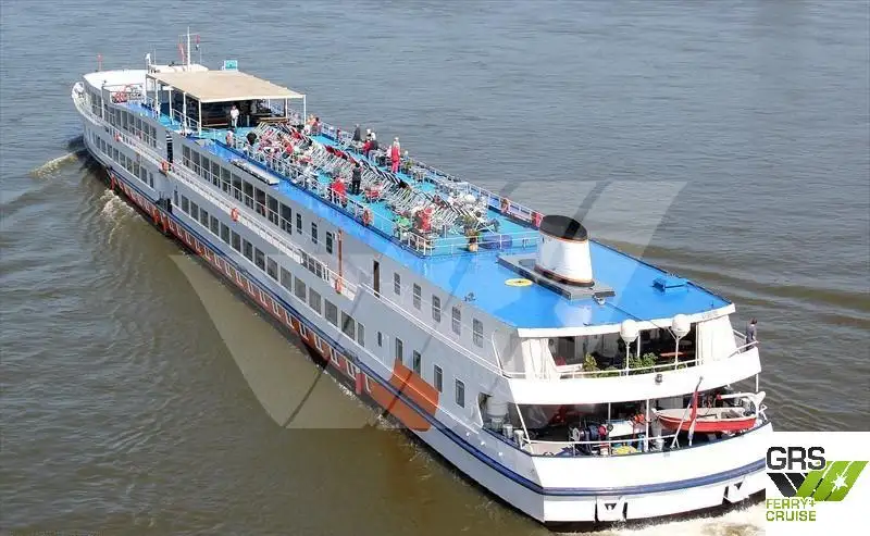 Buque de crucero en venta