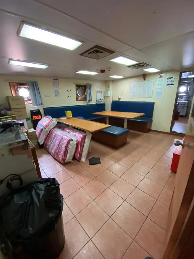 Buque frigorífico en venta